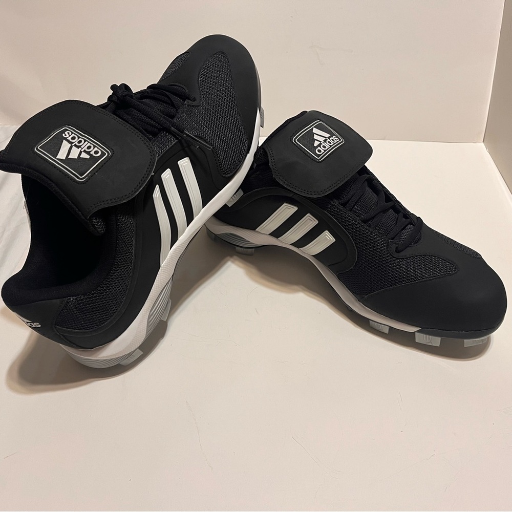 Adidas Black and White Men's Baseball Cleats Size 13.5